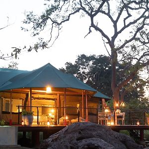 Honeymoon Suite Lake View Complimentary Cocktail & Bird Watching Nature Trail